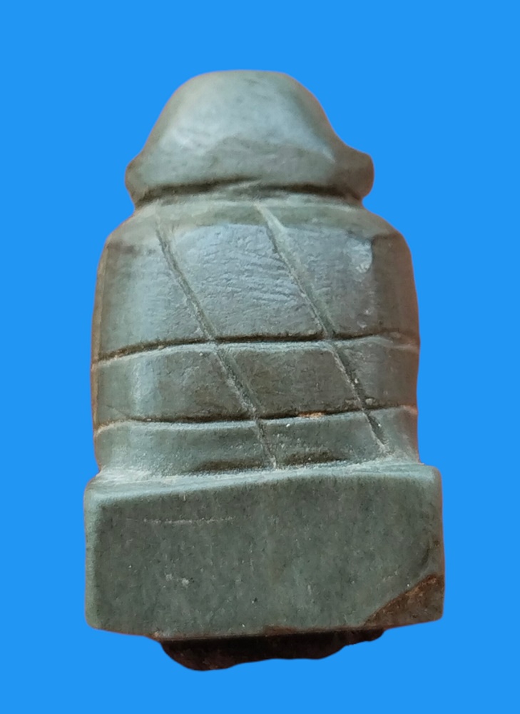 พระปิดตาหินแกะ