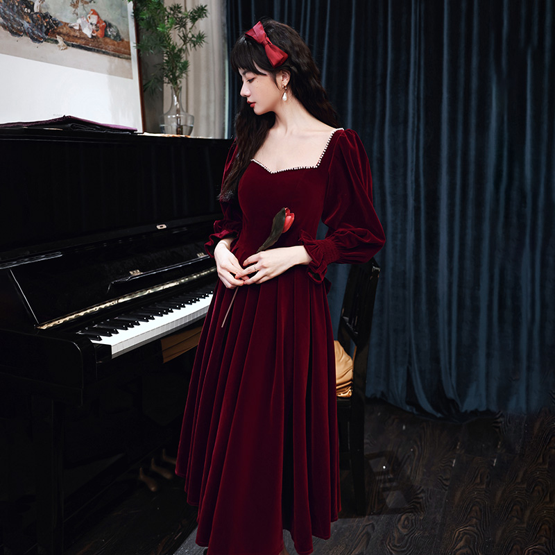 ชุดราตรี ชุดราตรีสวยหรู แบบ ทันสมัย Evening dress