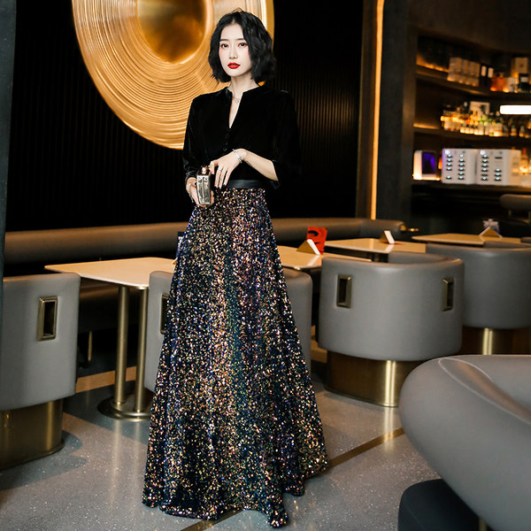 ชุดราตรี ชุดราตรีสวยหรู แบบ ทันสมัย Evening dress
