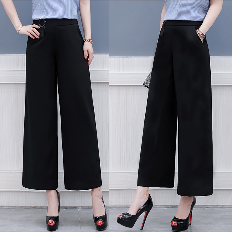 Trousers515 กางเกงขายาวสีพื้นดำ เอวสม็อคยางยืดด้านหลัง มีซิปข้าง กระเป๋าข้าง ผ้าสูทเนื้อดีเรียบสวยไม่ยับง่าย งานดีผ้าสวยเหมือนราคาหลักพัน รุ่นนี้แมทช์กับเสื้อได้ทุกทรง ใส่เที่ยว/ใส่ทำงานได้