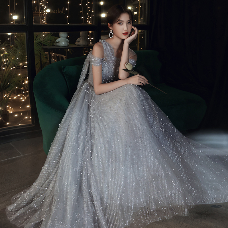 ชุดราตรี ชุดราตรีสวยหรู แบบ ทันสมัย Evening dress