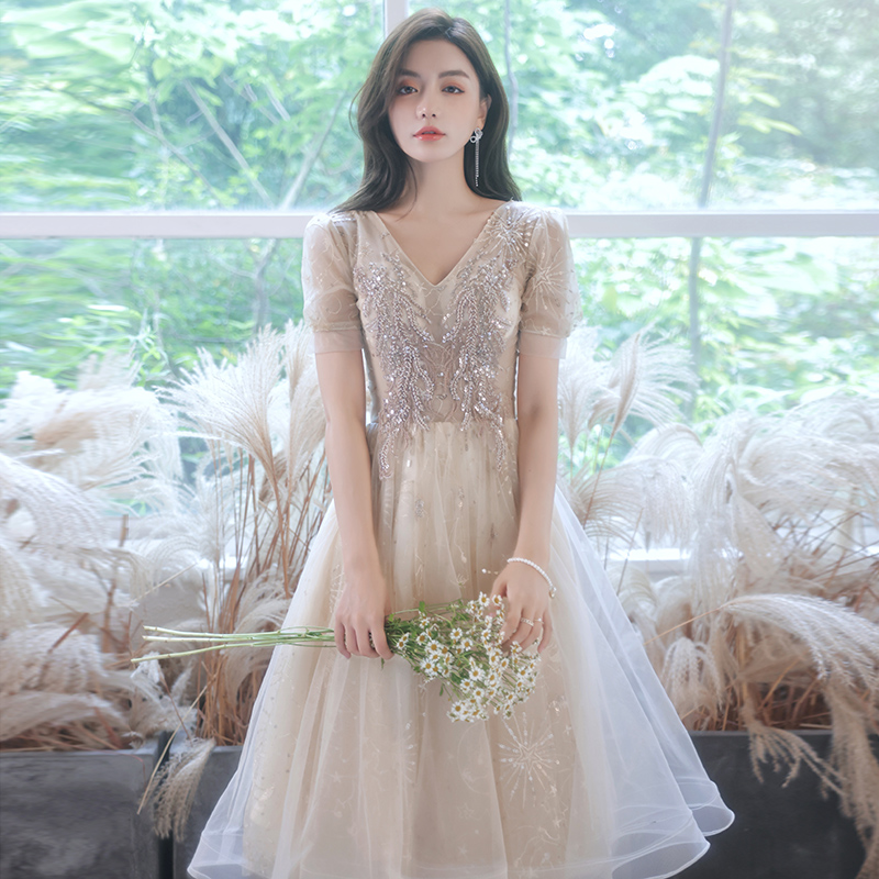 ชุดราตรี ชุดราตรีสวยหรู แบบ ทันสมัย Evening dress