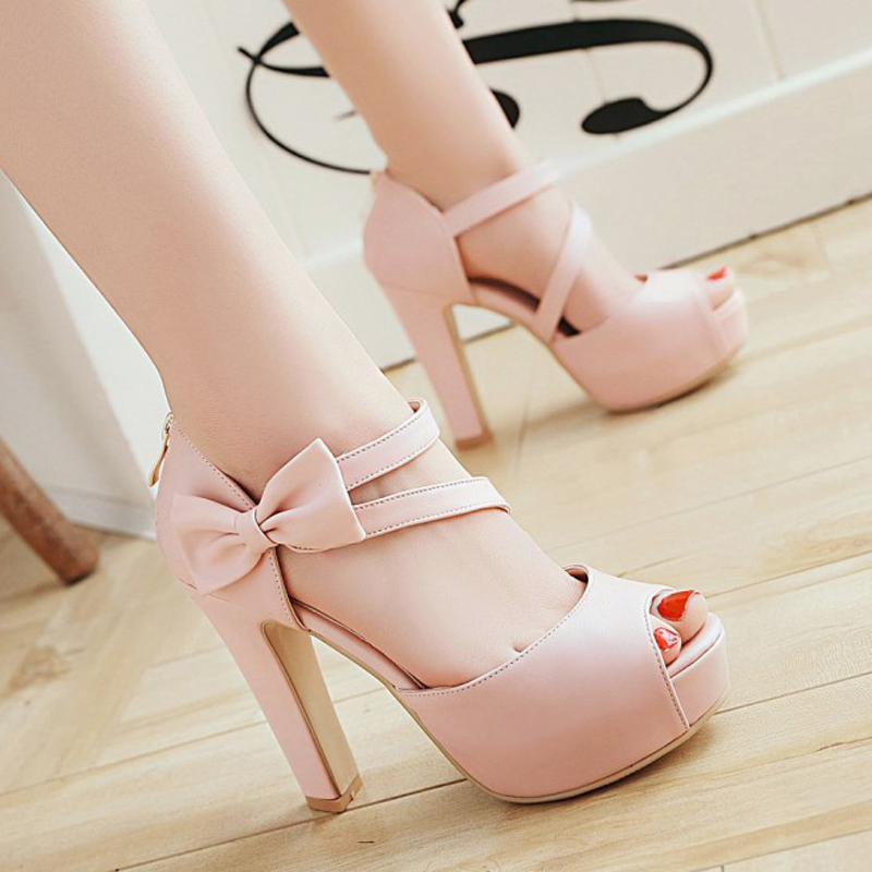 รองเท้าส้นสูง แบบสวยๆ