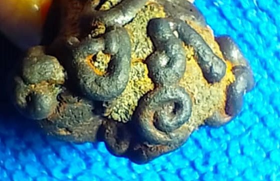 พระปิดตาเนื้อแร่