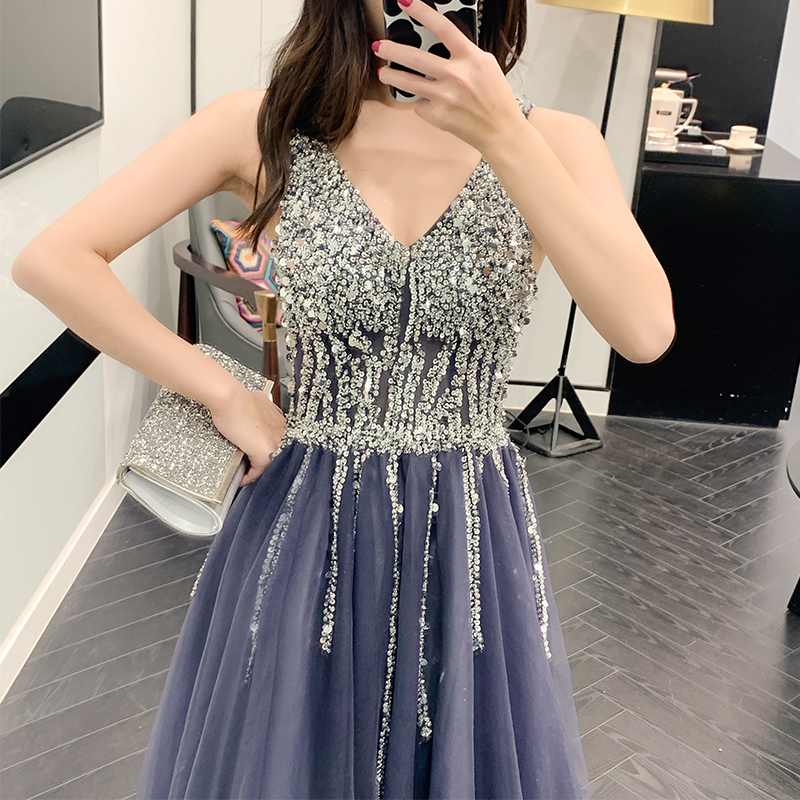 ชุดราตรี ชุดราตรีสวยหรู แบบ ทันสมัย Evening dress