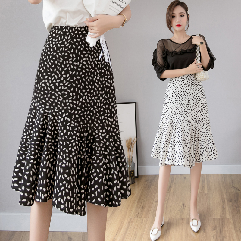 Skirt364 กระโปรงยาวลายกราฟฟิคชายระบาย เอวสม็อคยางยืดด้านหลัง ซิปข้าง มีซับใน ผ้าชีฟองเนื้อหนามีน้ำหนักทิ้งตัวผ้านุ่มใส่สบาย งานดีทรงดีลายสวย แมทช์กับเสื้อทรงไหนก็น่ารัก ใส่เที่ยว/ใส่ทำงานได้