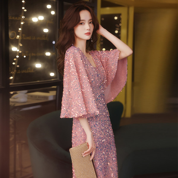 ชุดราตรี ชุดราตรีสวยหรู แบบ ทันสมัย Evening dress