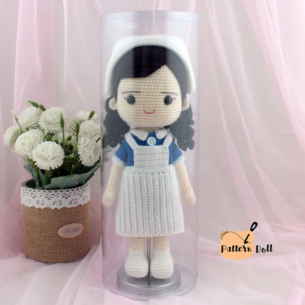 ตุ๊กตาถักชุดสาวน้อยชุดเอี๊ยม