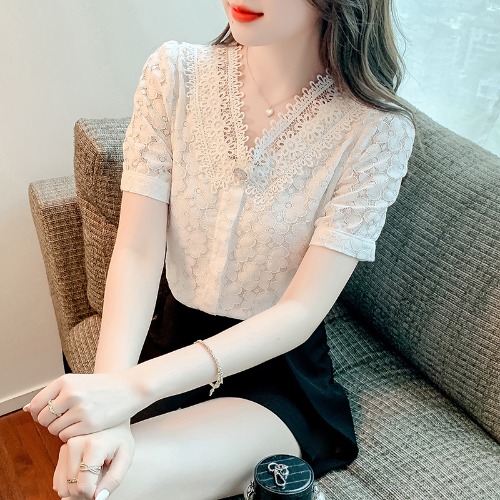 เสื้อลูกไม้ แขนสั้น