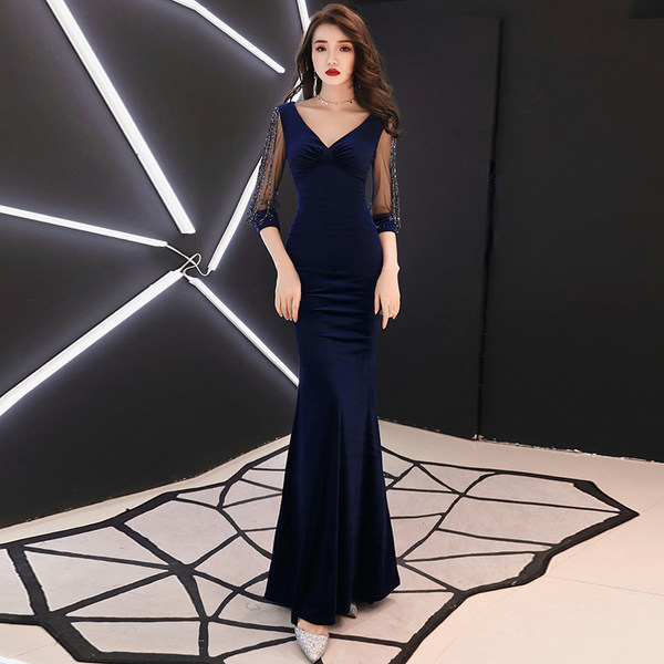 ชุดราตรี ชุดราตรีสวยหรู แบบ ทันสมัย Evening dress