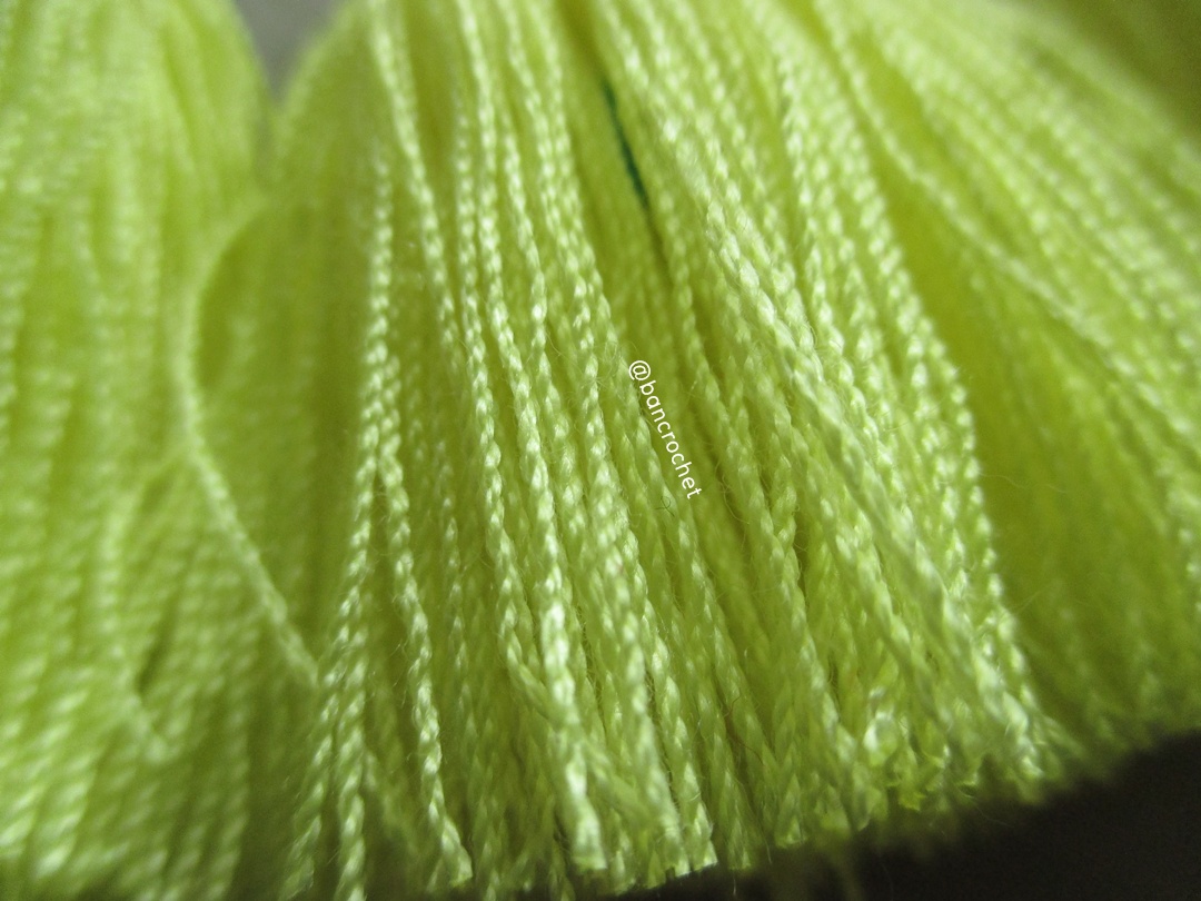 พู่แบบหนาฟู ขนาด 2 นิ้ว 4 ply tassel crochet acrylic yarn 4 ply เหลือง 2 นิ้ว