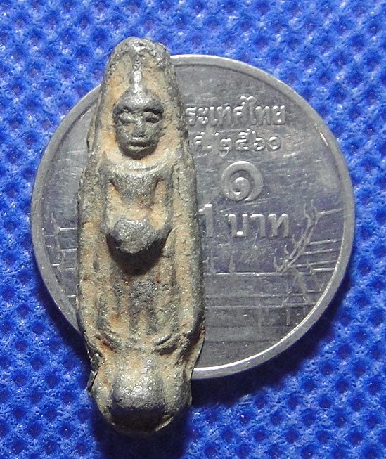 พระร่วงยืนอุ้มบาตร กรุเขาพนมเพลิง สุโขทัย