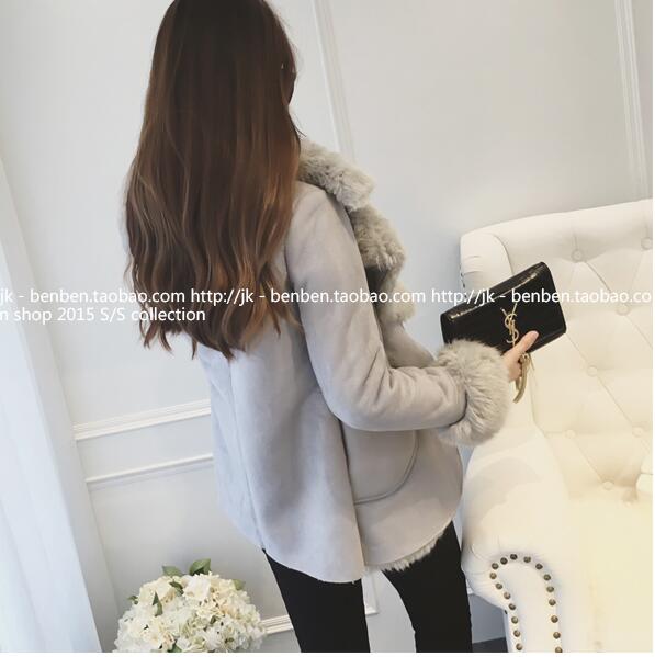 เสื้อโค้ทกันหนาว ทรงสวย ผ้าหนังกลับแต่งขนเฟลอ ด้านในบุขนแกะ สวยเก๋ อุ่นมากกกก พร้อมส่งเลยจ้า งานตามแบบ 100%