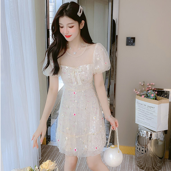 ชุดเดรสสวยๆ ชุดเดรสน่ารักๆ สไตล์เกาหลี By Meiyi women's clothing