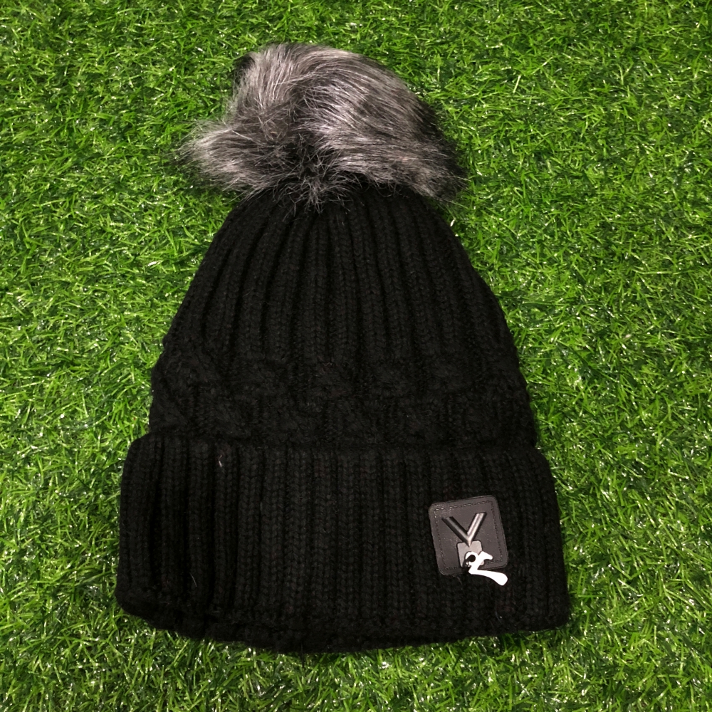 หมวกไหมพรมเนื้อนุ่ม Logo ช่วงปีกหมวก ด้านในบุขนอุ่น พร้อมส่ง