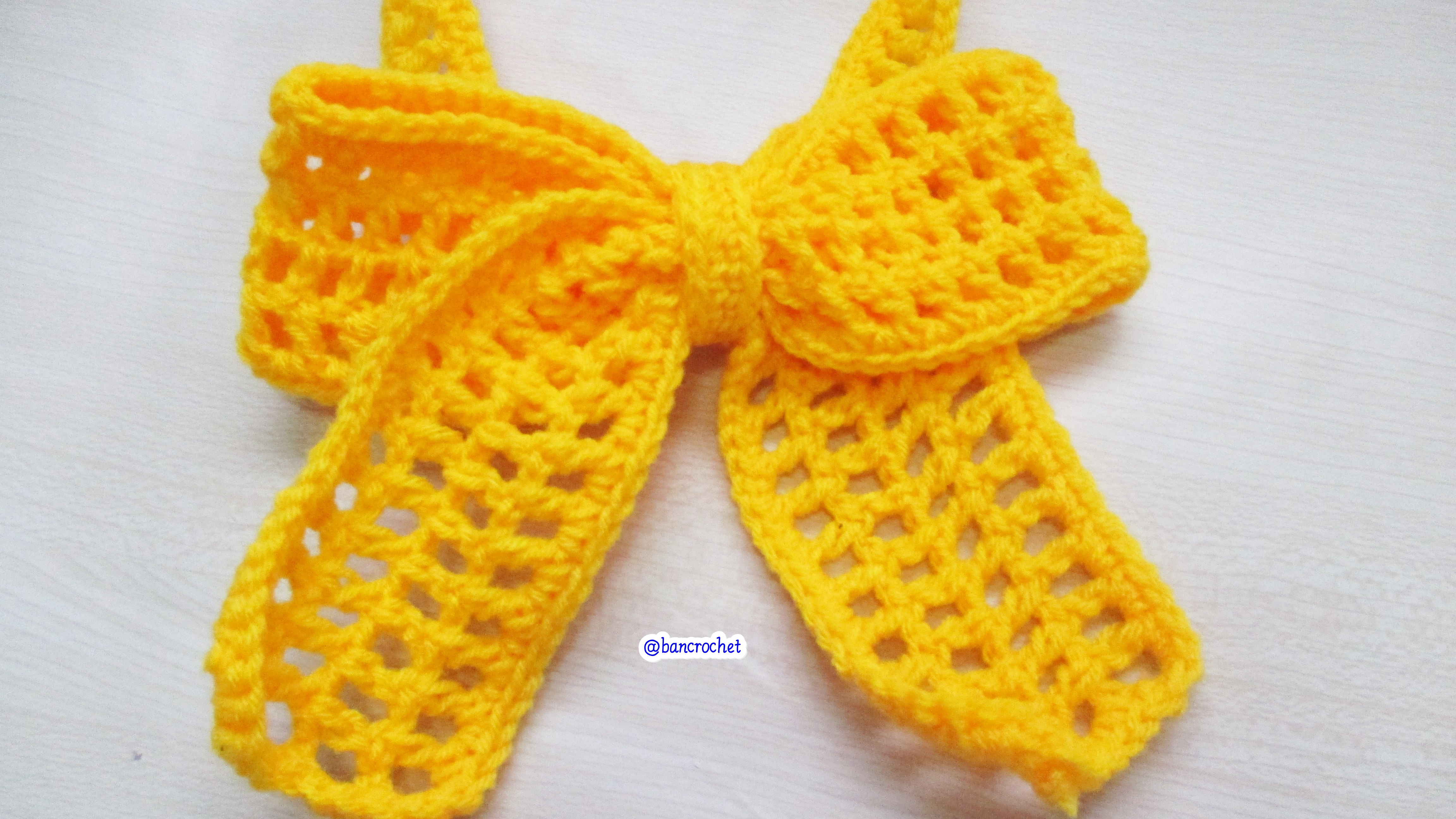 Bancrochet ที่คาดผมถักโครเชต์ โบว์ถักคาดผม Crochet Bow Headband เหลืองเชอเบท 5 inch