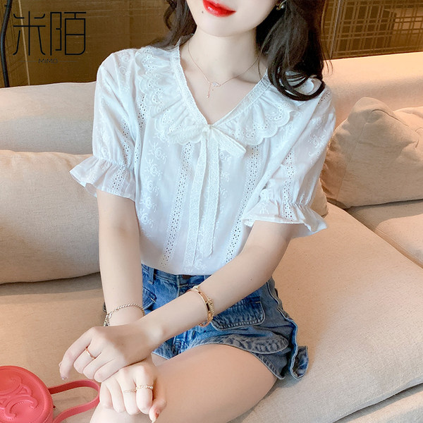 เสื้อลูกไม้ แขนสั้น