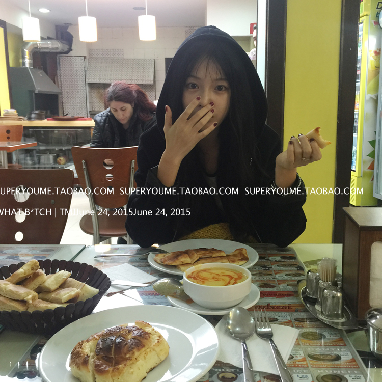 เสื้อกันหนาว ทรงเก๋ มีฮู้ด ผ้าสำสีเนื้อนุ่ม ใส่คลุมสวยๆในวันสบายๆค่าา พร้อมส่งจ้า