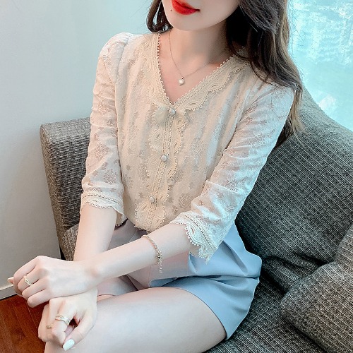 เสื้อลูกไม้ แขนสั้น