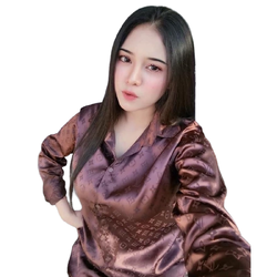 Blouse3872 เสื้อเชิ้ตแขนยาวลายแบรนด์ กระดุมหน้า(แกะได้) แขนยาวกระดุมข้อมือ ผ้าซาตินเนื้อดีนุ่มใส่สบาย งานสวยแมทช์กับอะไรก็เข้า ใส่เที่ยว/ใส่ทำงานได้ **พร้อมส่ง 3 สี ม่วง, เทา, น้ำตาล