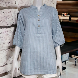 Blouse3876 เสื้อแฟชั่นไซส์ใหญ่คอจีนทรงปล่อยลายริ้วสีขาวกรม แขนสามส่วนผูกโบว์ ผ้าคอตตอนเนื้อดีใส่สบาย มี 3 สี กรม, ฟ้าเข้ม, ฟ้าอ่อน