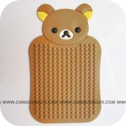 ( ลด 5 % ) RILAKKUMA-แผ่นวางของกันลื่นหน้ารถ