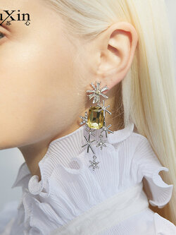 ตุ้มหู ต่างหู ต่างหูผู้หญิง By SuXin