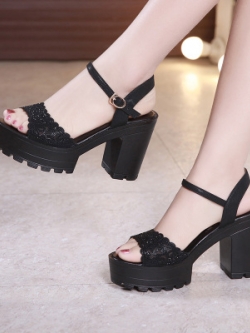 รองเท้าส้นสูง รองเท้าสวยๆส้นสูง