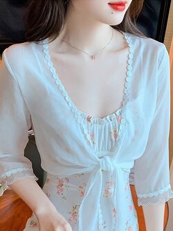 เสื้อเชิ้ตผู้หญิงใส่ทํางาน 390 บาทต่อชิ้น ฟรีค่าจัดส่ง