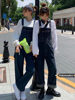 จั้มสูท ชุดเอี๊ยมกางเกง