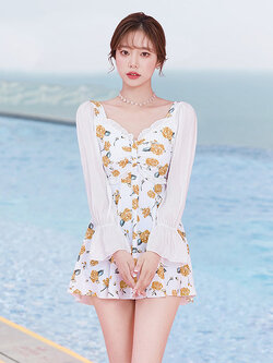 ชุดว่ายน้ำผู้หญิง ชุดว่ายน้ำน่ารัก Bikini ชุดไปทะเล