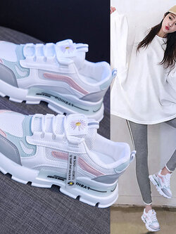 รองเท้าผ้าใบผู้หญิง