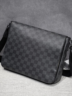 กระเป๋าผู้ชาย กระเป๋าสะพายข้างผู้ชาย กระเป๋าผู้ชายสไตล์เกาหลี By ETONWEAG BAG