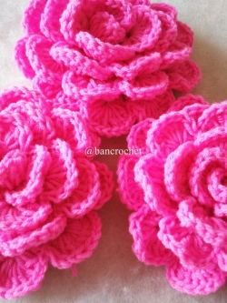 (ราคาส่ง) กุหลาบถักไหมพรม Rose Flowers Crochet หลากสี 5 นิ้ว
