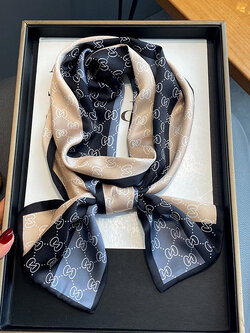 ผ้าพันคอ ผ้าคลุมไหล่