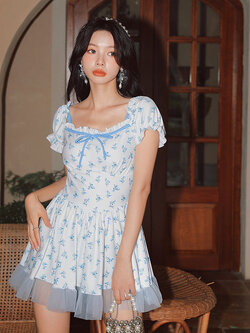 ชุดว่ายน้ำผู้หญิง ชุดว่ายน้ำน่ารัก Bikini ชุดไปทะเล