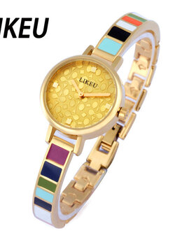 นาฬิกาข้อมือผู้หญิง