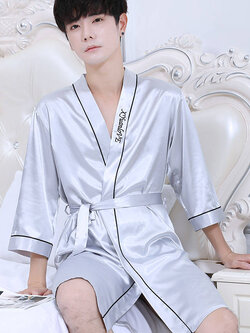ชุดนอนผู้ชาย