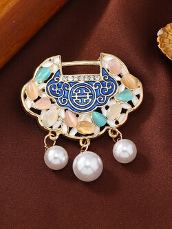 เข็มกลัด เข็มกลัดสวยๆ เข็มกลัดติดเสื้อ Brooch