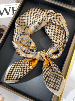 ผ้าพันคอ ผ้าคลุมไหล่