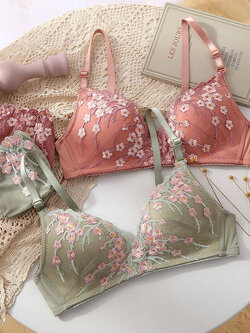 บรา ยกทรง เสื้อชั้นในสตรี