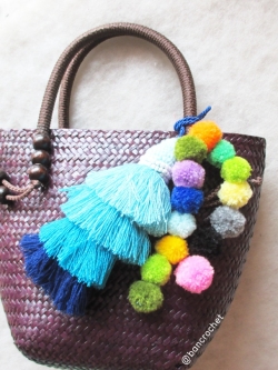 bancrochet กระเป๋ากระจูดสาน แถมที่แขวนกระเป๋า ขนาด 8*8*5*13 นิ้ว basket weave bags ธรรมชาติ 8*8*5*13 นิ้ว