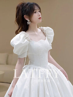 ชุดราตรี ชุดราตรีสวยหรู แบบ ทันสมัย Evening dress