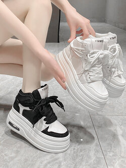 รองเท้าผ้าใบเสริมส้นสูง ไซต์35-39 สนใจทักแชท ฟรีค่าส่ง!