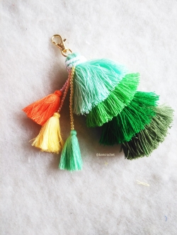 ิBancrochet พวงกญแจพู่แขวนกระเป๋า Tassel keychains หลากสี 7 นิ้ว (inch)