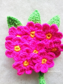 ช่อดอกไม้จิ๋วถักโครเชต์ Mini flower bouquet crochet สีบานเย็น 5 นิ้ว