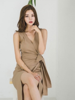 ชุดเดรสเกาหลี สไตล์เซ็กซี่ เดรสเกาหลีน่ารัก