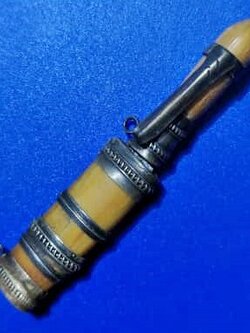 มีดสาริกา