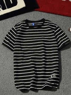 เสื้อยืดผู้ชายสไตล์เกาหลี เสื้อเท่ๆ ชาย