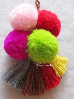 พู่+ปอมปอมแขวนกระเป๋าถักโครเชต์ pompom
